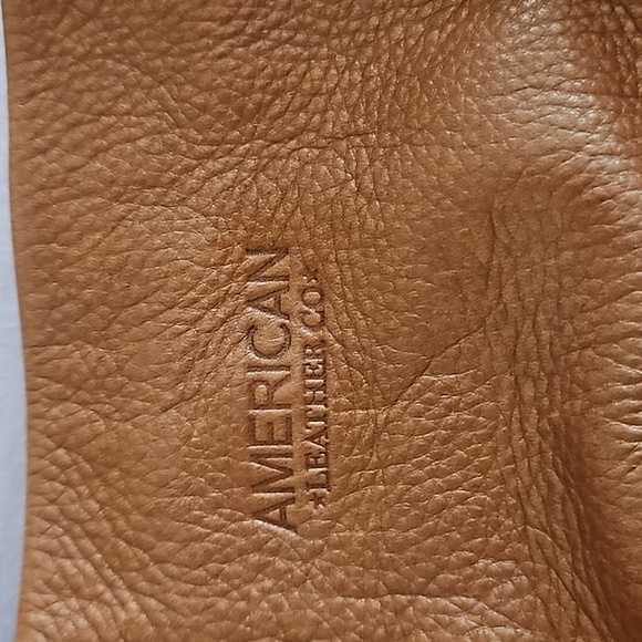 Leather shoulder bag - Picture 7 of 12